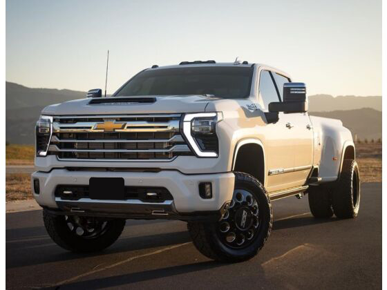 lifted chevy truck 